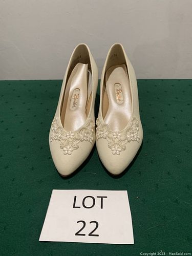 Lot #22 (1 of 4)
