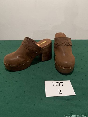 Lot #2 (1 of 6)