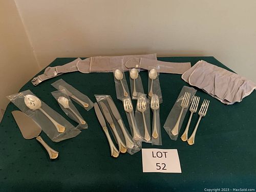 Lot #52 (1 of 5)
