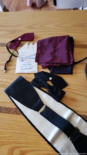 Lot #79 (1 of 8)