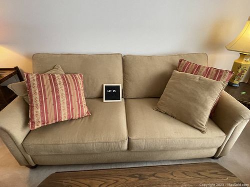Lot #25 (1 of 7)