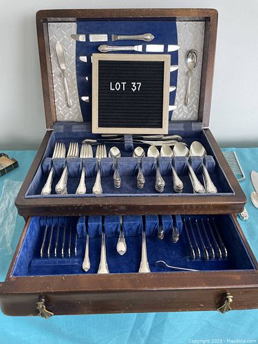 Lot #37 (1 of 9)