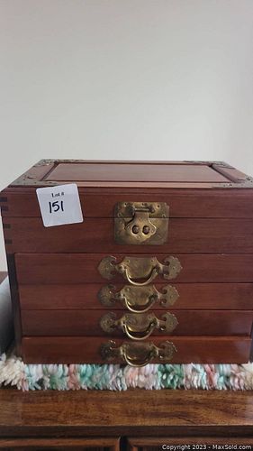 Lot #151 (1 of 8)