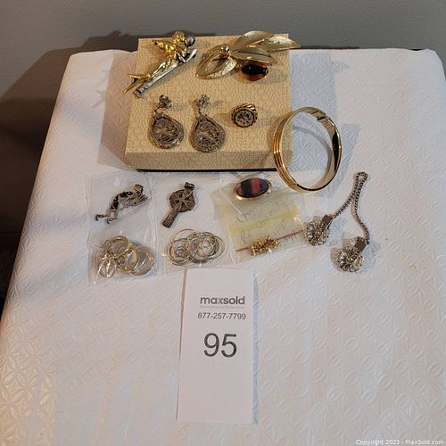 Lot #95 (1 of 4)