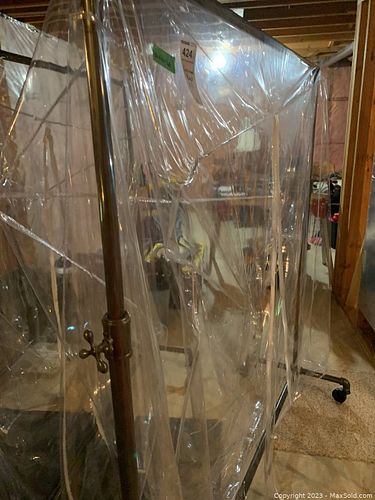Lot #424 (1 of 6)