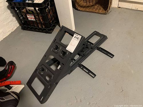 Lot #418 (1 of 6)