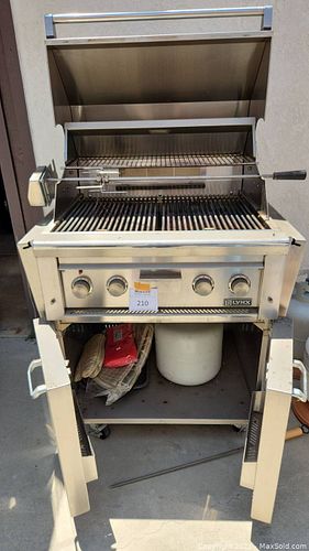 Lot #210 (1 of 4)