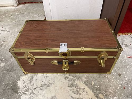 Lot #218 (1 of 9)