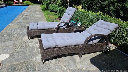 Lot #128 (1 of 9)