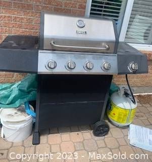 Lot #32 (1 of 4)