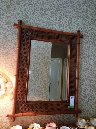 Lot #590 (1 of 8)