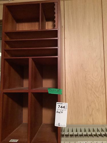 Lot #744 (1 of 6)