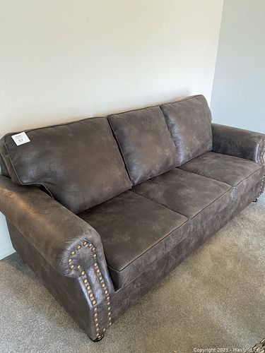 Lot #57 (1 of 9)