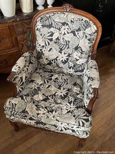 Vintage Black & White Lounge Chair (1 of 5)