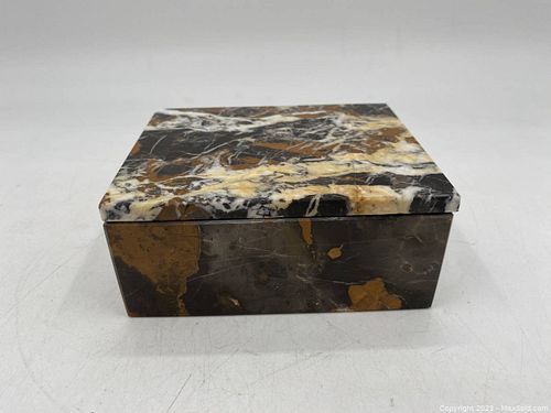 Lot #256 (1 of 10)