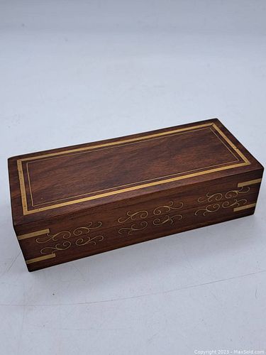 Lot #30 (1 of 8)