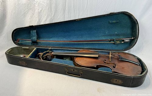 Violin labeled by Jacob Stainer ( c. 1618–1683) Violin dated 1660 (1 of 8)
