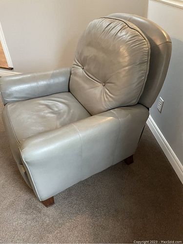 Lot #2 (1 of 2)
