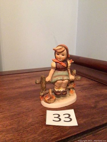 Lot #33 (1 of 8)