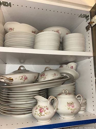 Lot #493 (1 of 17)