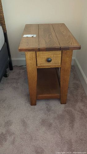 Lot #550 (1 of 9)