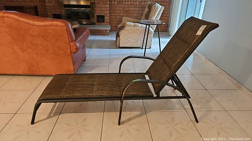 Lot #402 (1 of 7)