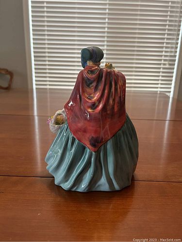 Lot #24 (1 of 6)