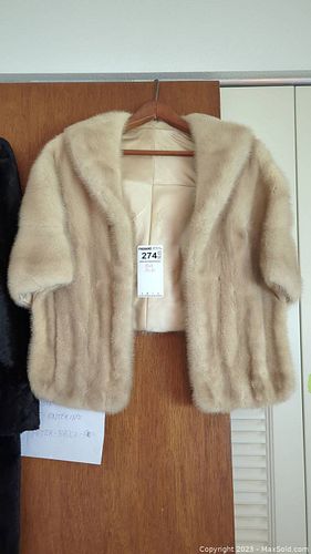 Lot #274 (1 of 4)