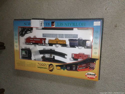 Lot #745 (1 of 8)