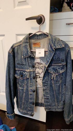 Lot #38 (1 of 5)