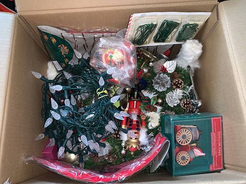 Lot #35 (1 of 4)