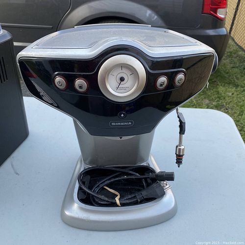 Lot #24 (1 of 6)