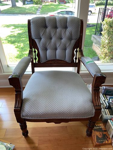 Lot #136 (1 of 7)