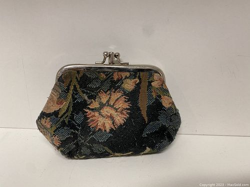 Lot #19 (1 of 5)