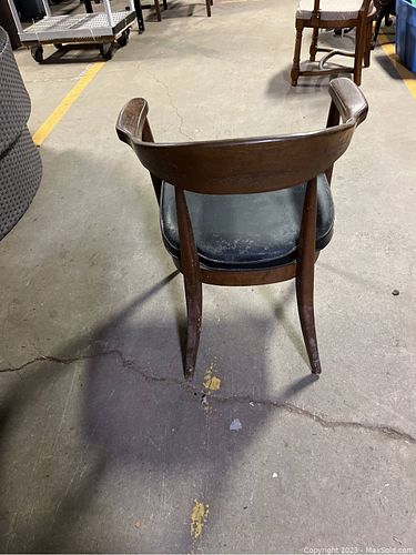 Lot #25 (1 of 6)