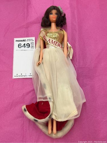 Lot #649 (1 of 9)