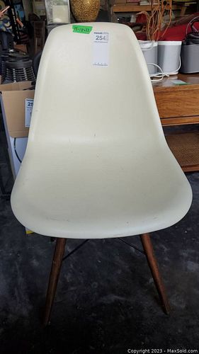 Lot #254 (1 of 7)