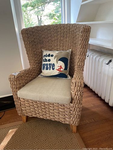 Lot #210 (1 of 7)