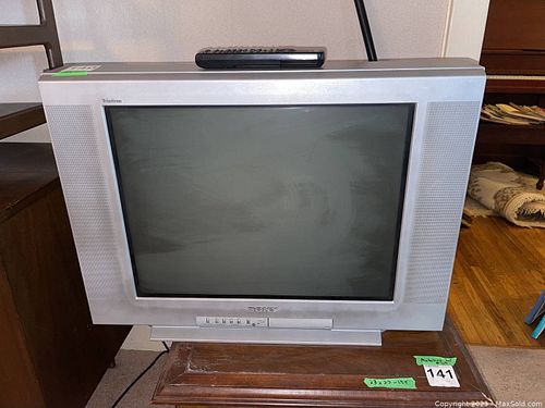 Lot #140 (1 of 9)