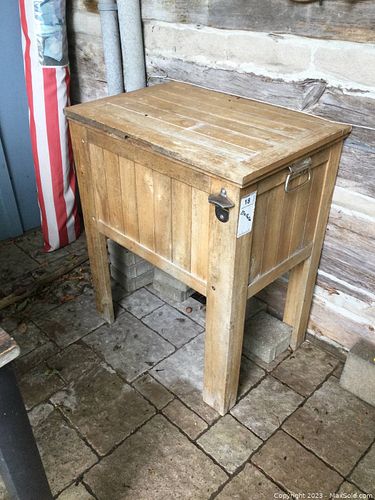 Lot #18 (1 of 8)