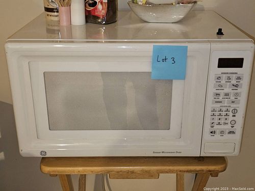 Lot #146 (1 of 11)