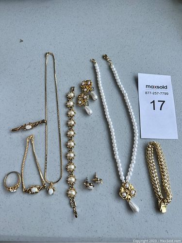 Lot #17 (1 of 5)
