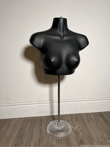 Lot #33 (1 of 4)