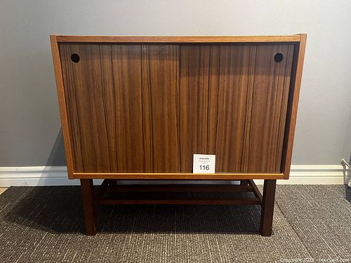 Lot #116 (1 of 7)