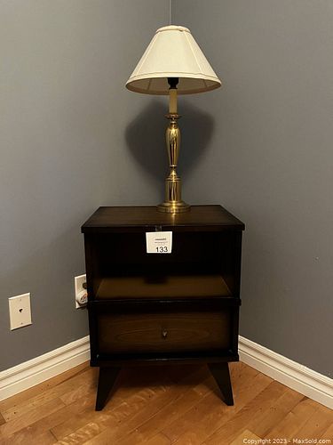 Lot #133 (1 of 7)