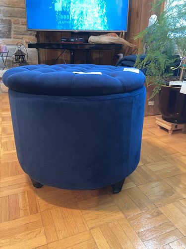 Lot #390 (1 of 5)