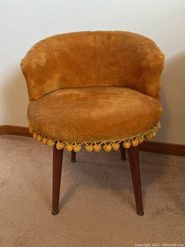 Lot #415 (1 of 6)