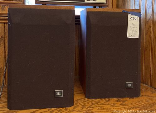 Lot #236 (1 of 10)