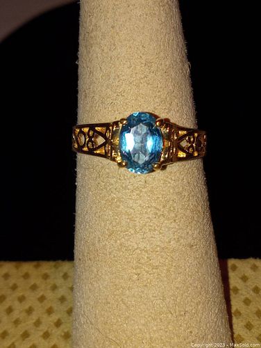 14K Gold antique Ring w/ LONDON BLUE TOPAZ  (1 of 10)