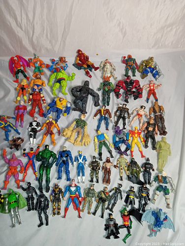 HUGE lot Villains Creatures Monsters Heroes  3-5 inch Plastic dolls / Characters Figures (1 of 9)
